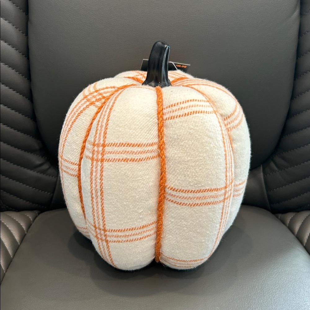 Hyde & EEK Boutique Harvest Plaid Large Pumpkin in Cream and Orange NWT